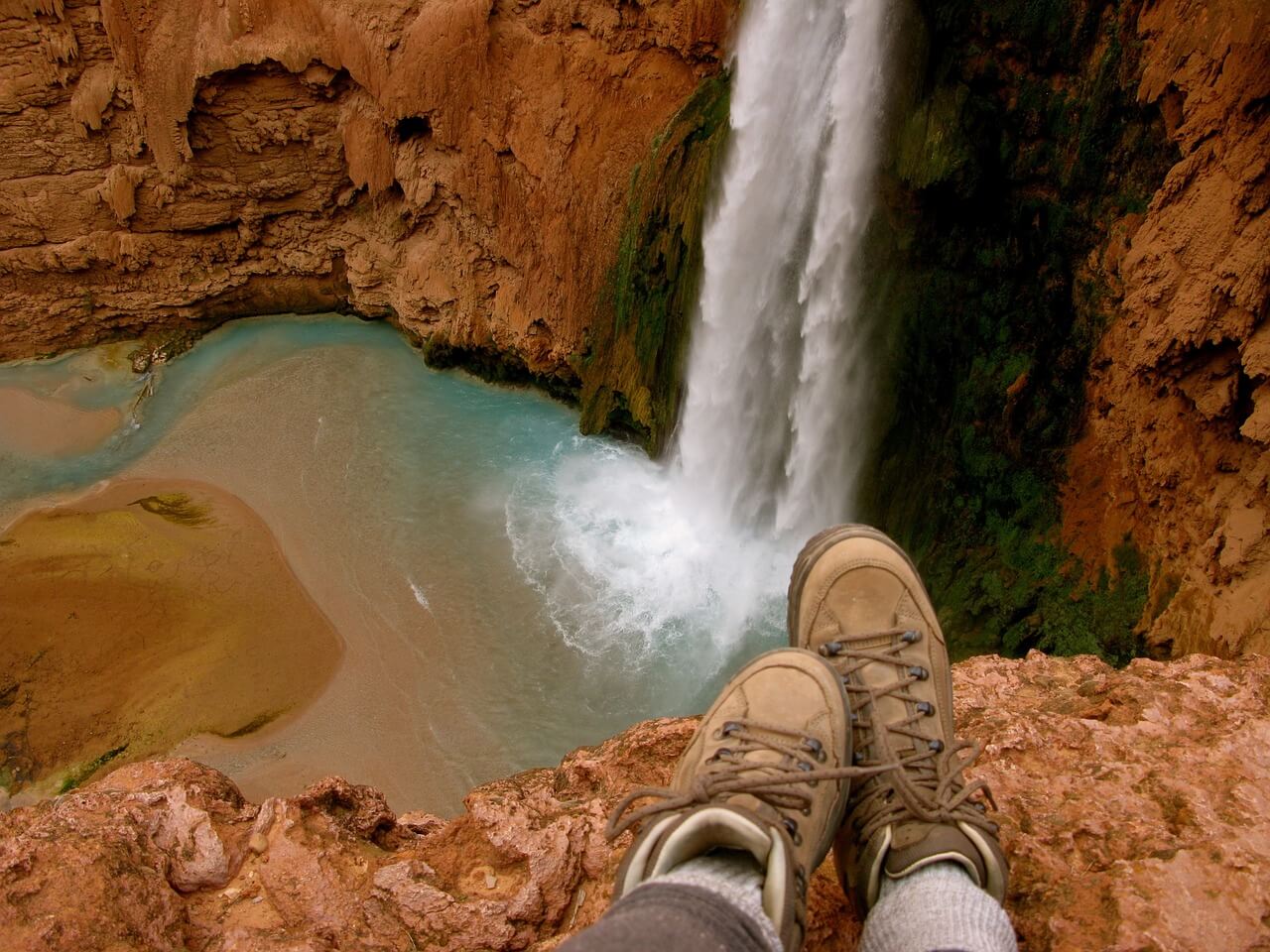 hiking the grand canyon